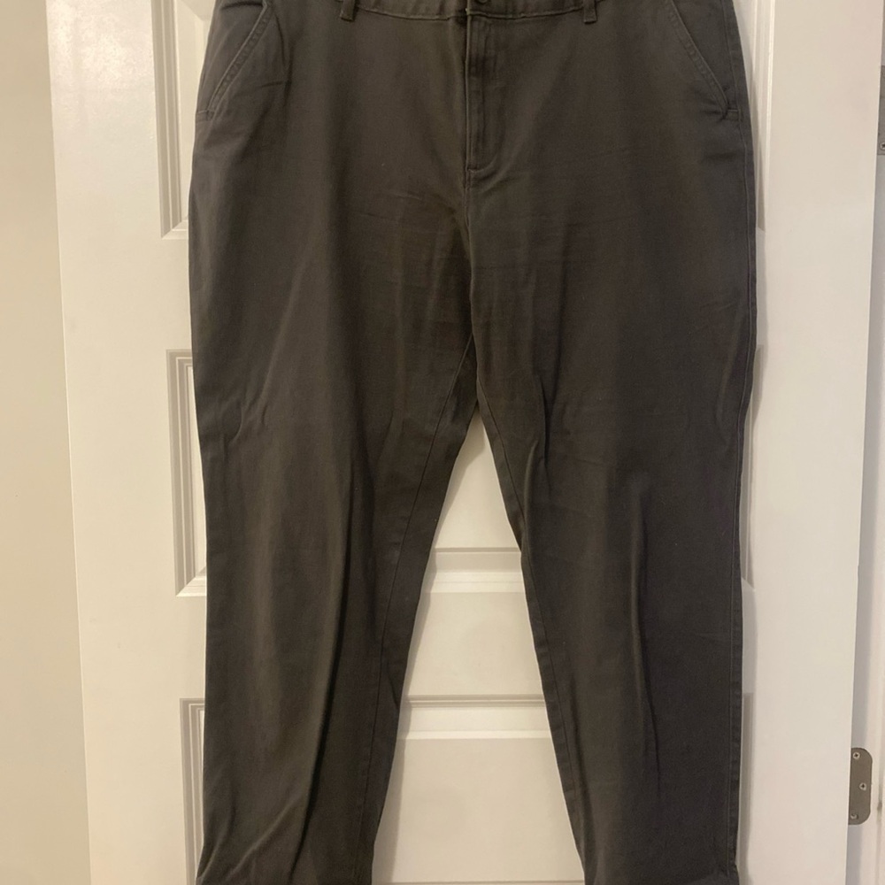 Eddie Bauer Women's Boyfriend Chino in Charcoal Gray Legends Wash Pants Cotton